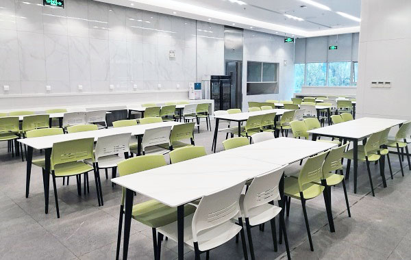 未來，立式自助點餐機在餐飲發(fā)展趨勢如何？
